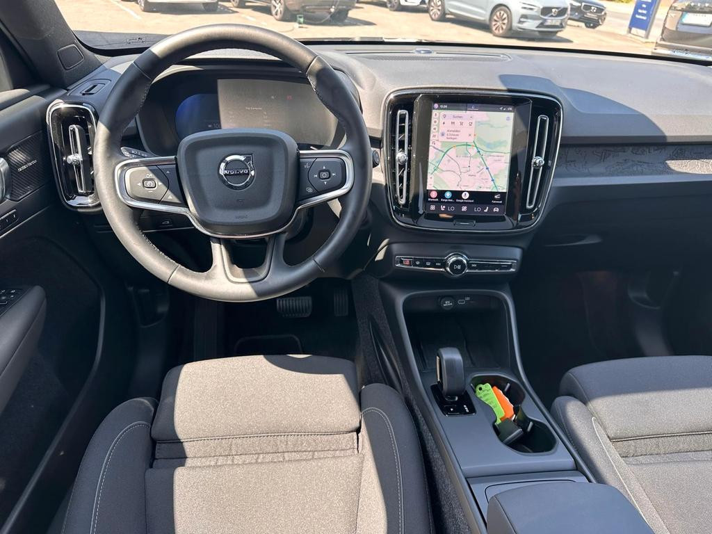Volvo EX40