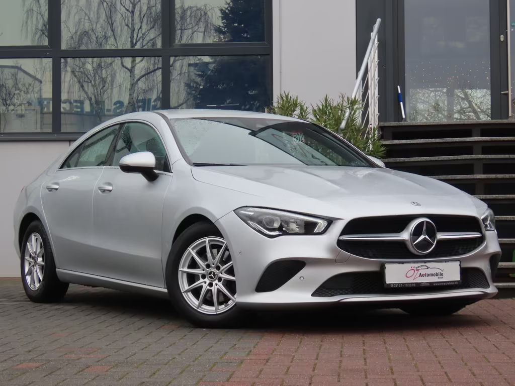 Mercedes-Benz CLA-Klasse CLA 200 CLA 200 d Sedan