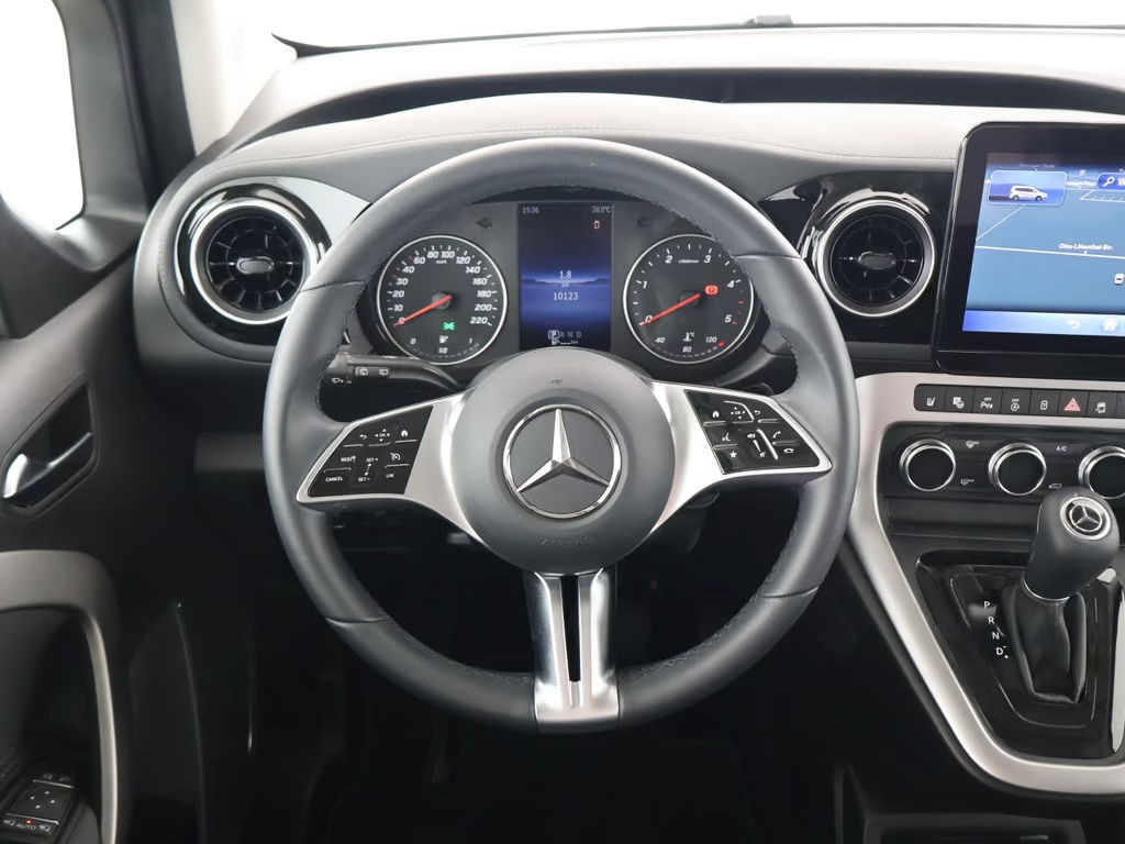 Mercedes-Benz T 180