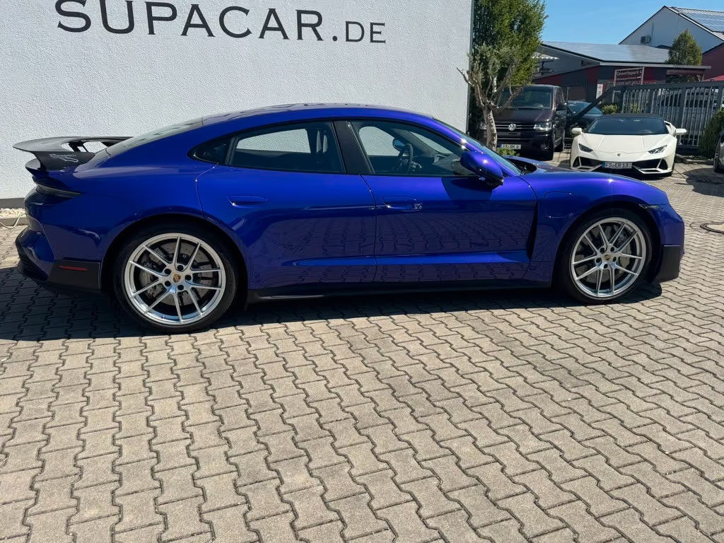 Porsche Taycan