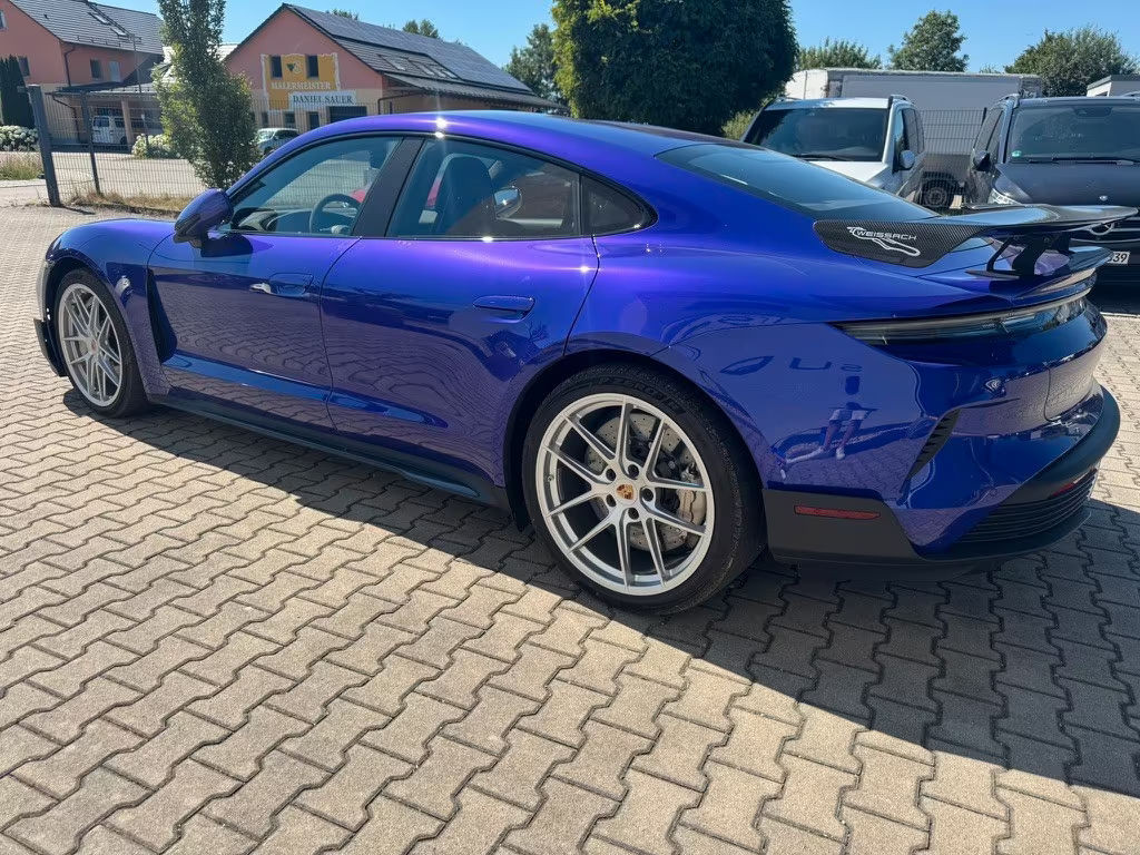 Porsche Taycan
