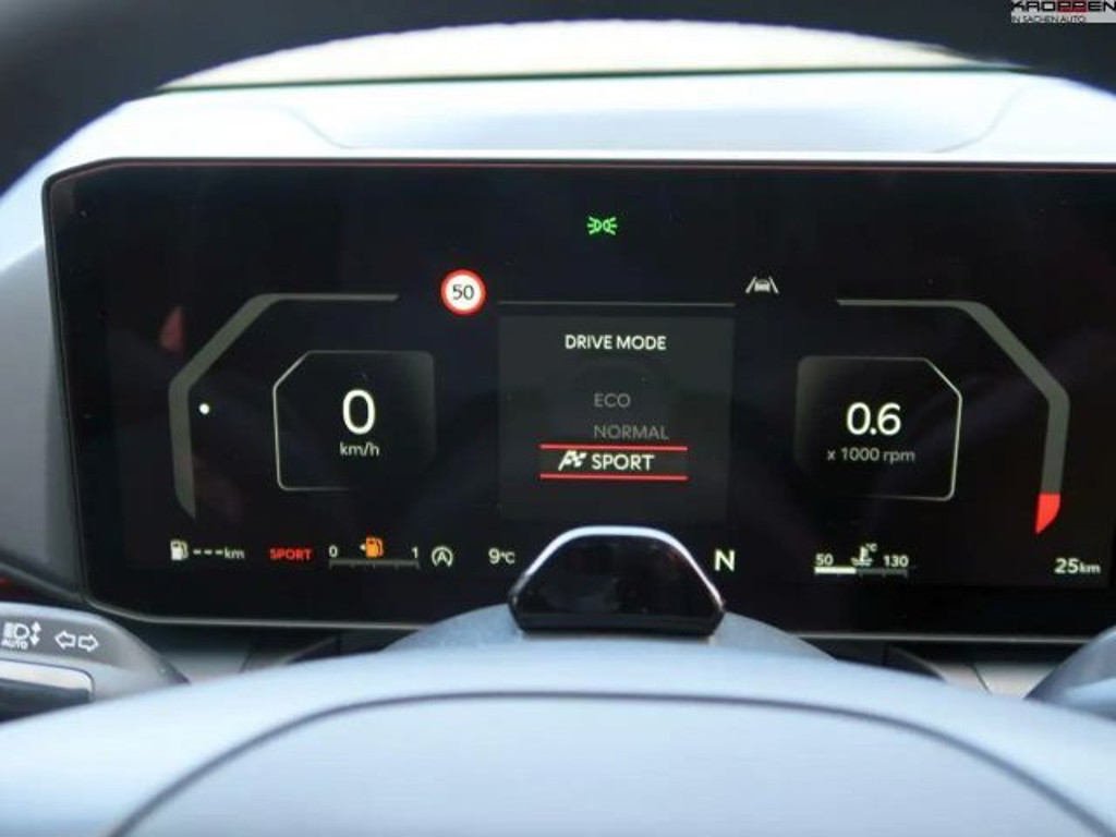 Kia K4