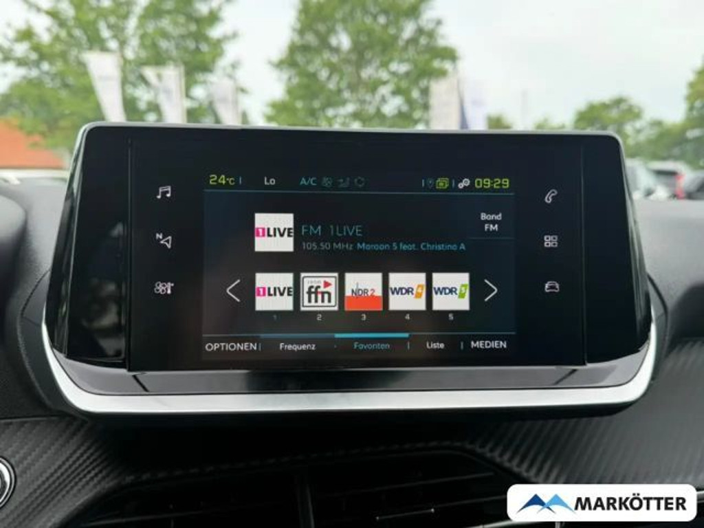 Peugeot e-208