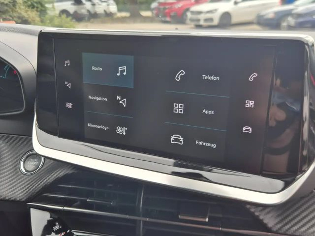 Peugeot e-2008