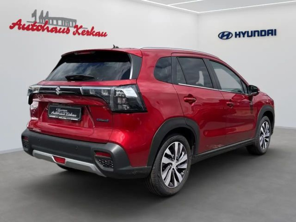 Suzuki S-Cross