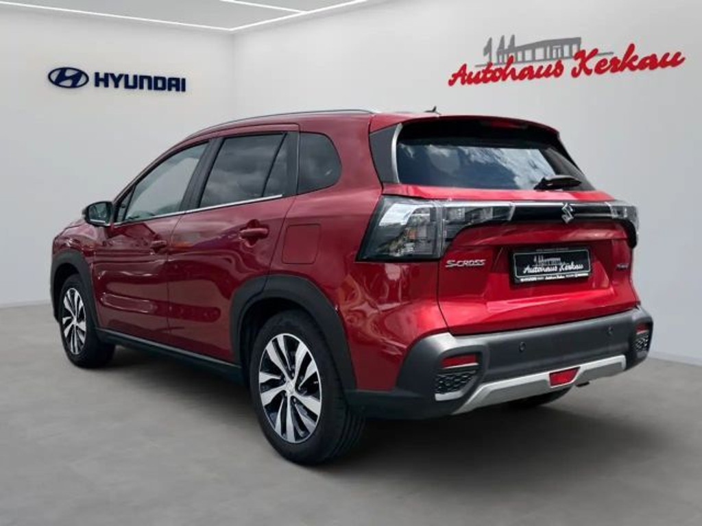Suzuki S-Cross