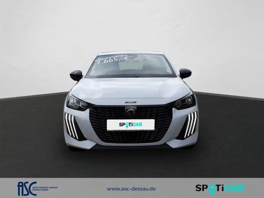 Peugeot e-208