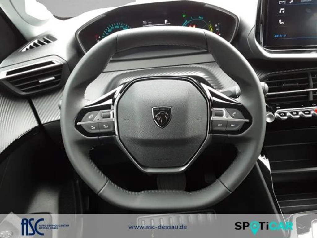 Peugeot e-208