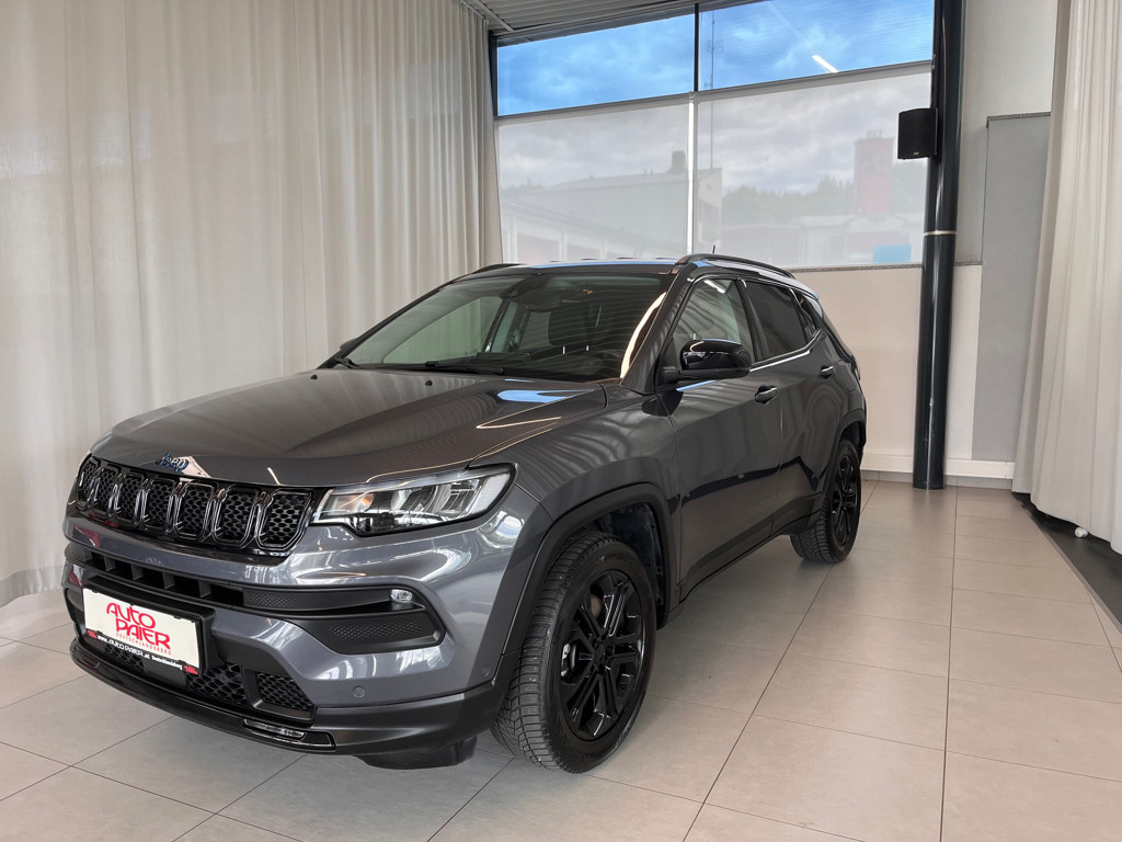 Jeep Compass Night Eagle 4xe