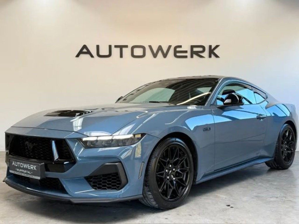 Ford Mustang Fastback GT 5.0 V8