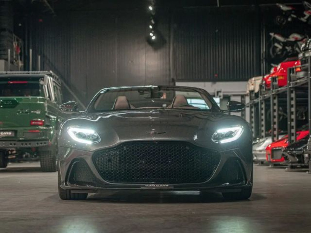 Aston Martin DBS