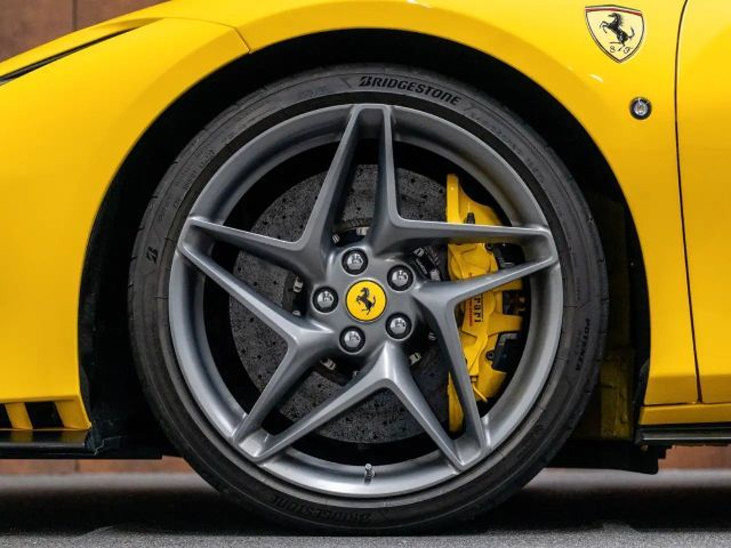 Ferrari F8