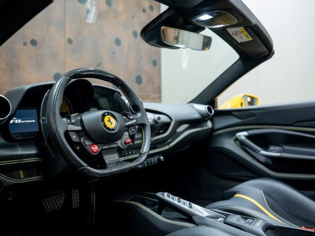 Ferrari F8