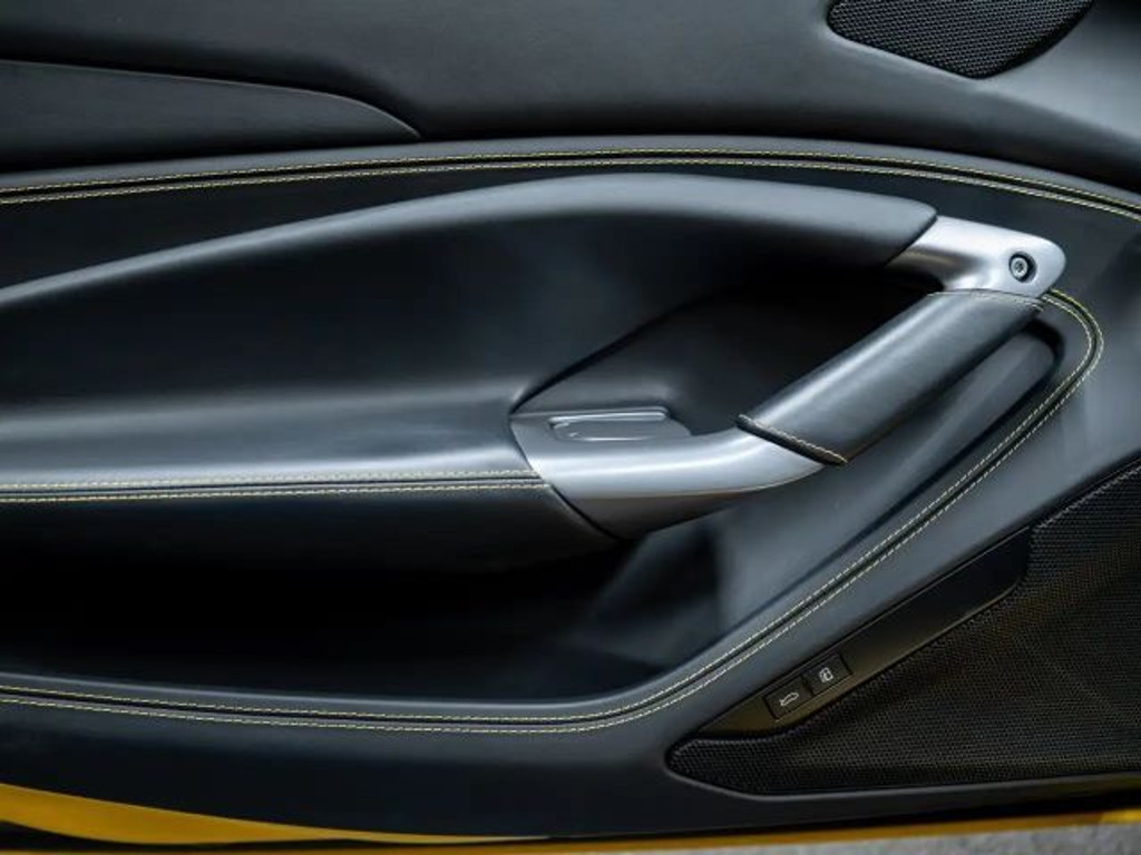 Ferrari F8