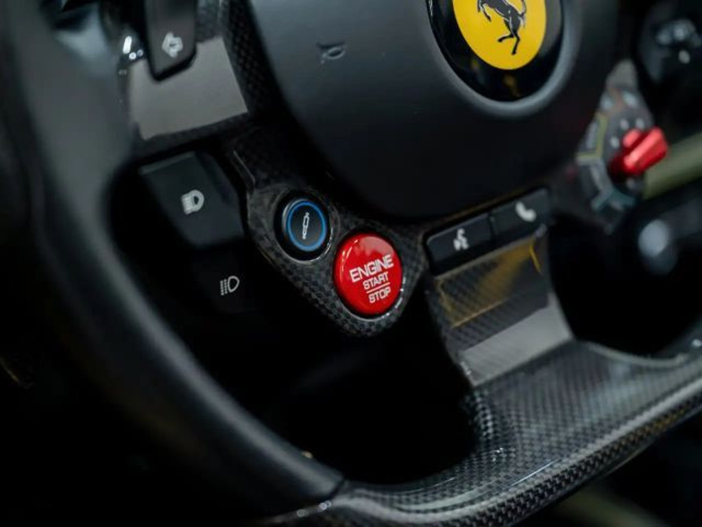 Ferrari F8