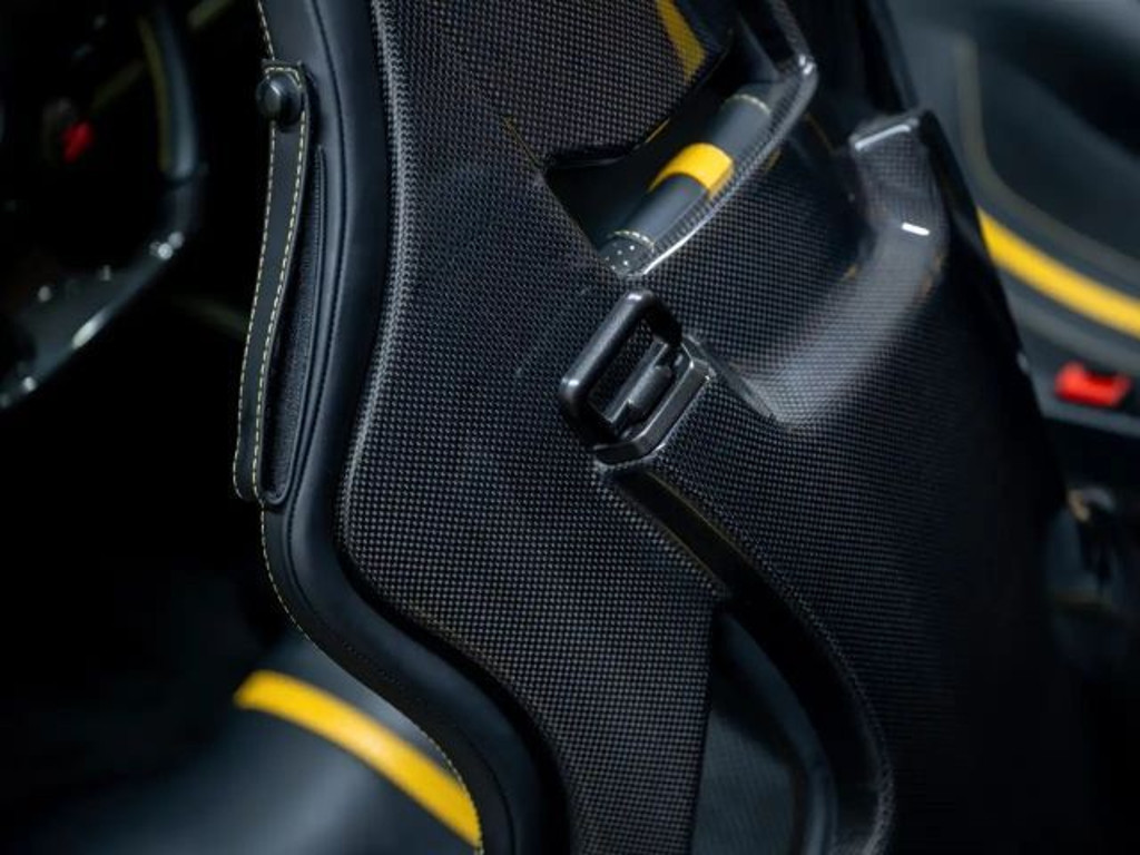 Ferrari F8
