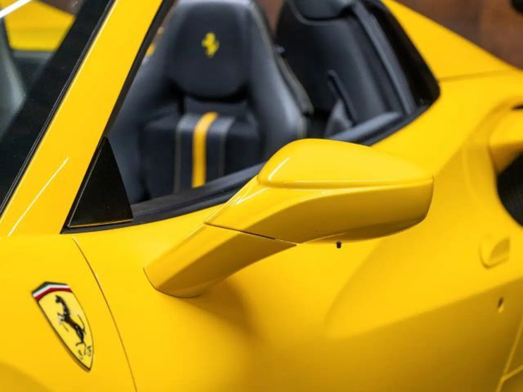 Ferrari F8