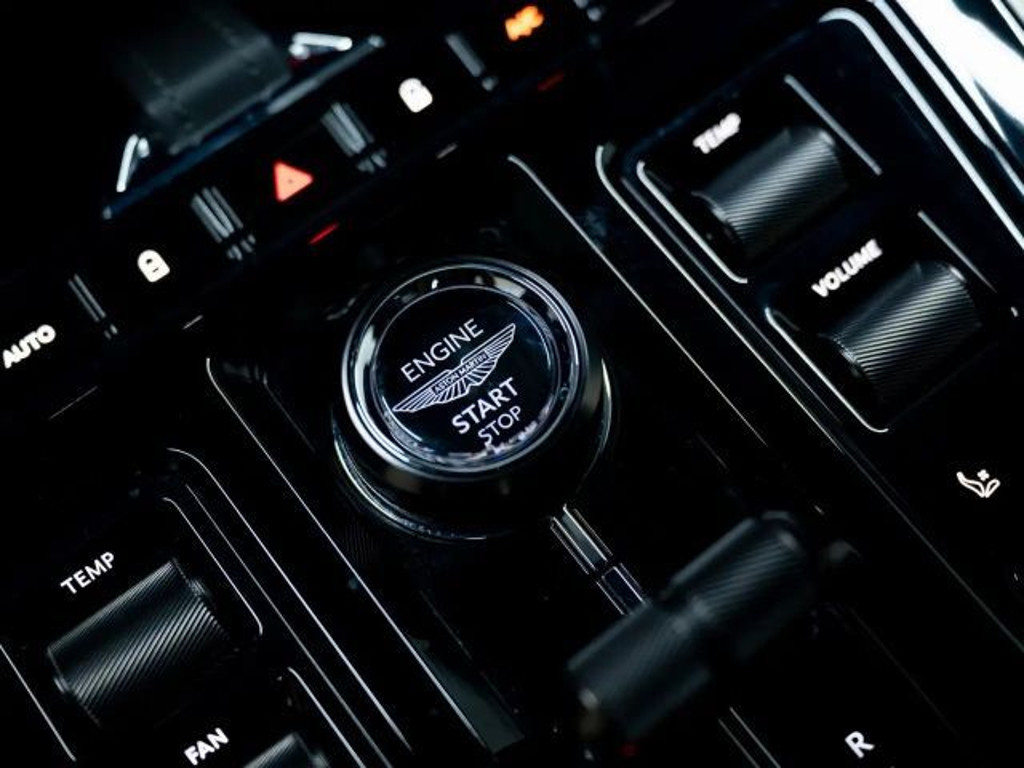 Aston Martin DBX