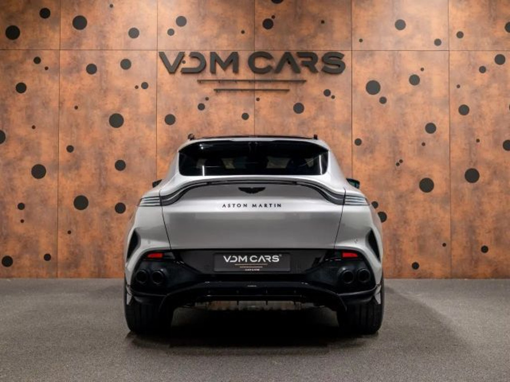 Aston Martin DBX