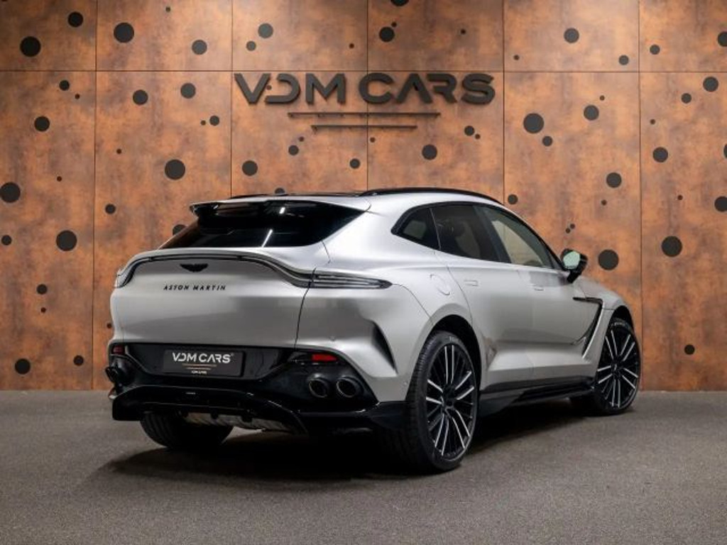 Aston Martin DBX