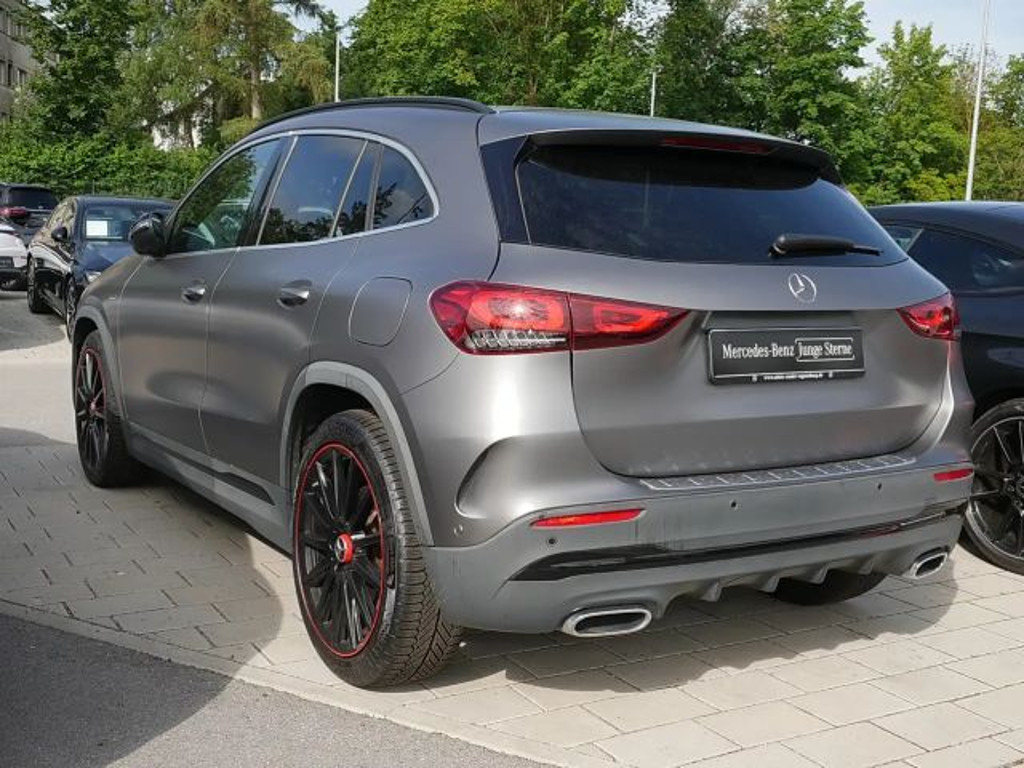 Mercedes-Benz GLA-Klasse
