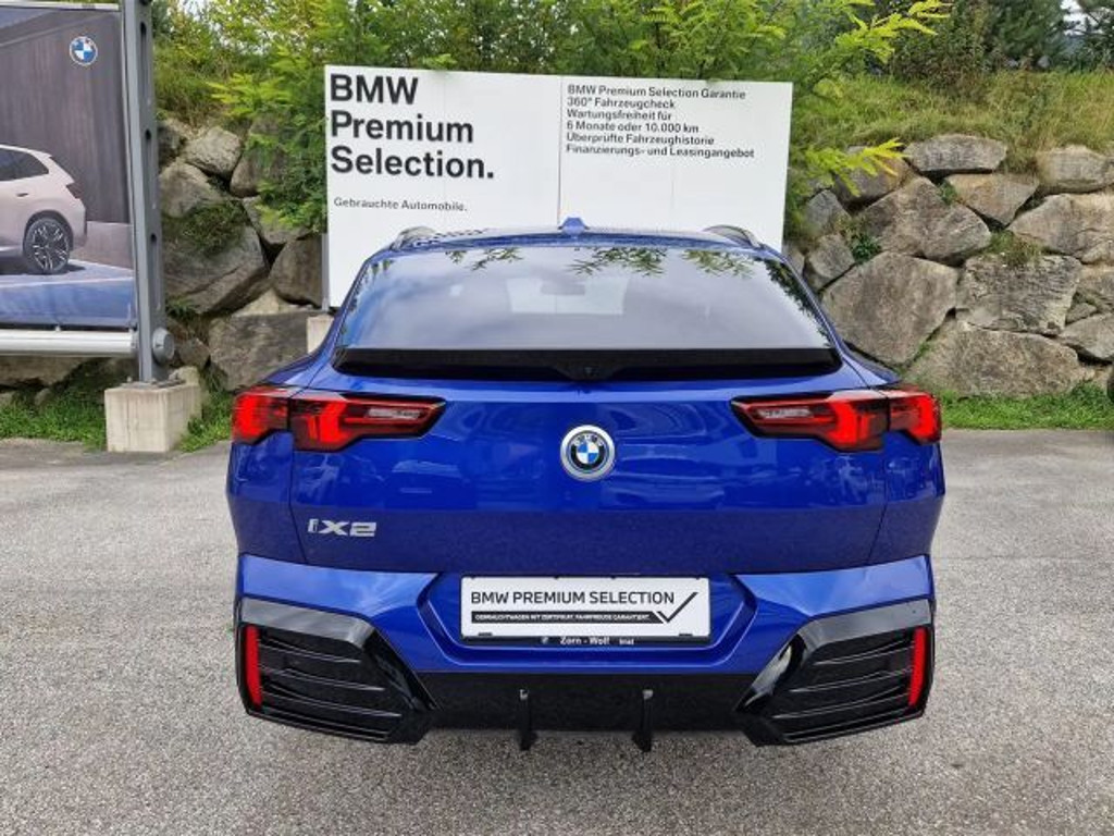 BMW iX2