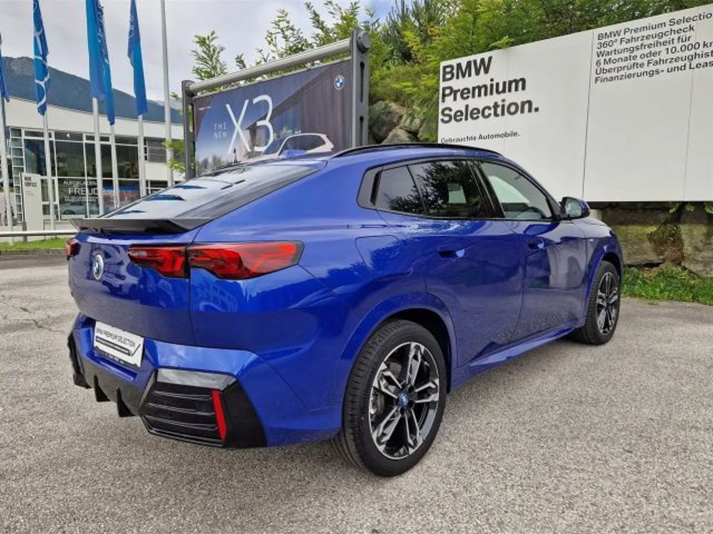 BMW iX2