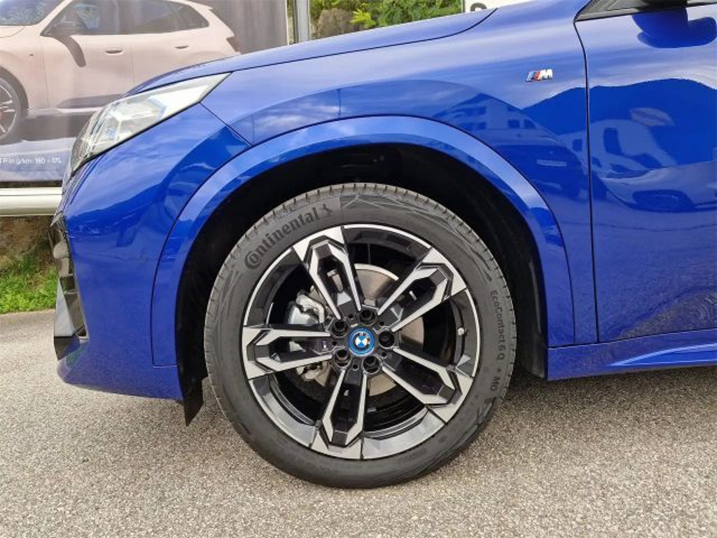 BMW iX2