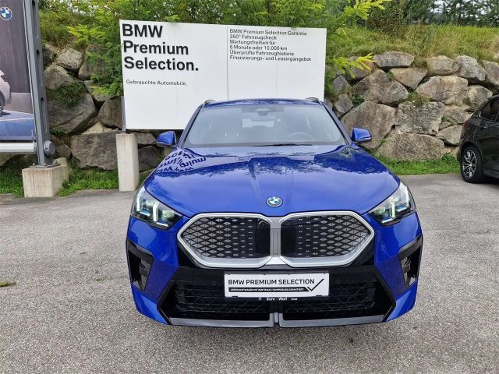 BMW iX2