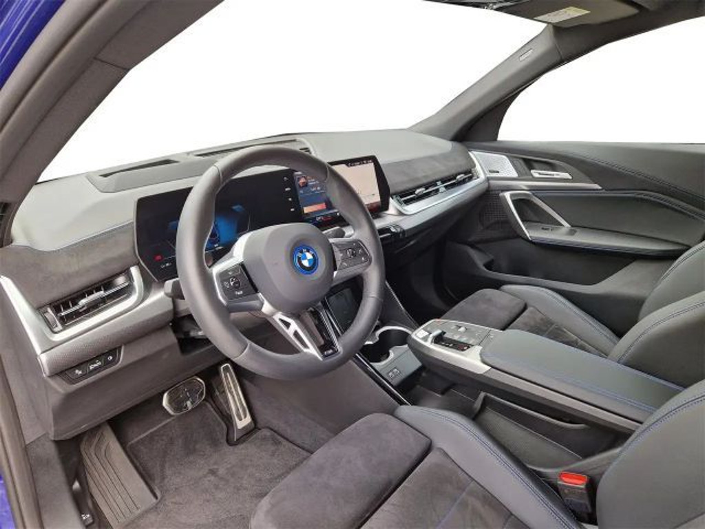 BMW iX2