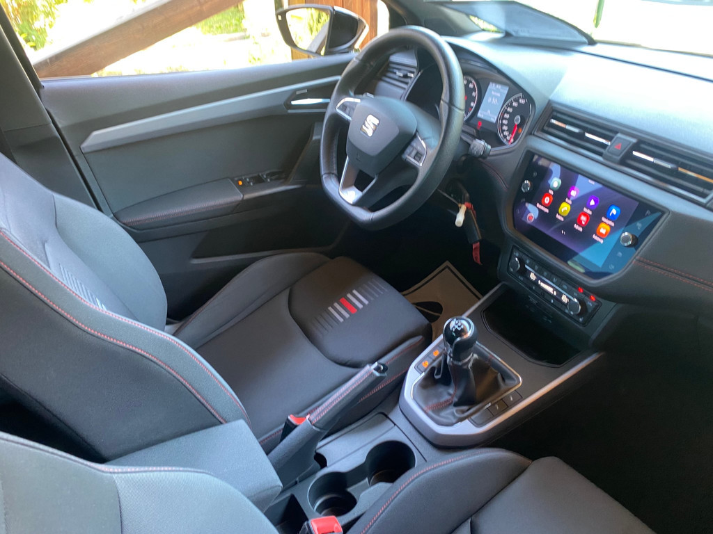 Seat Arona