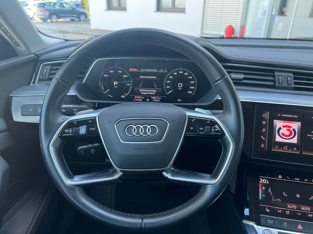 Audi e-tron
