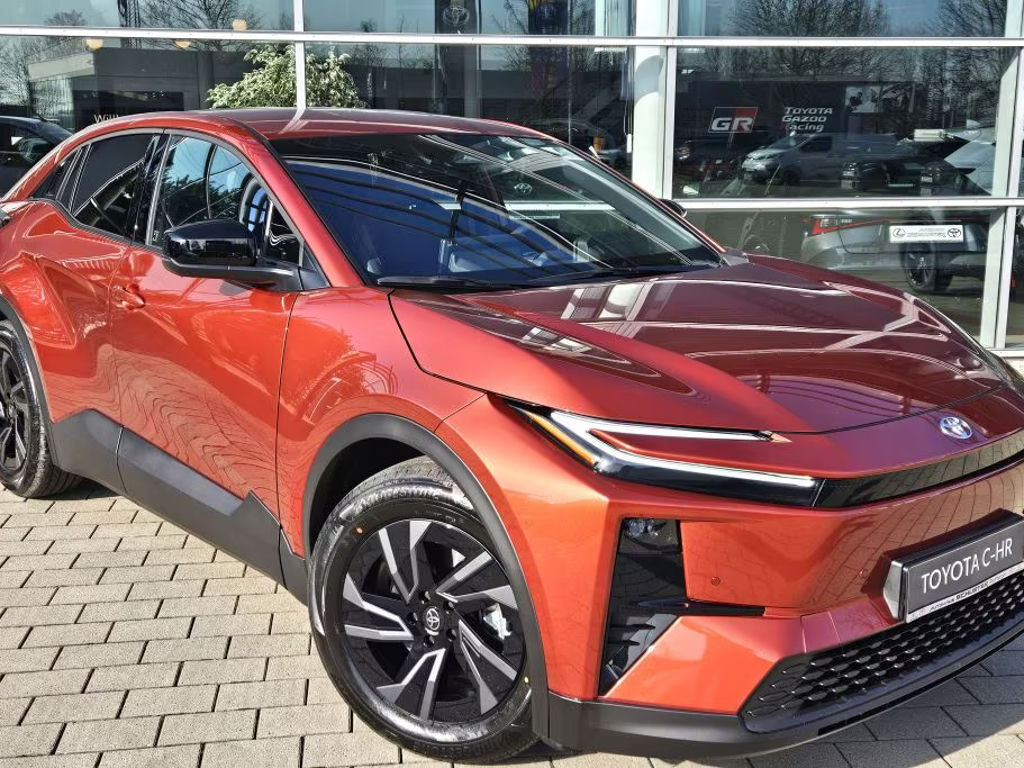 Toyota C-HR + 77kWh Teamplayer