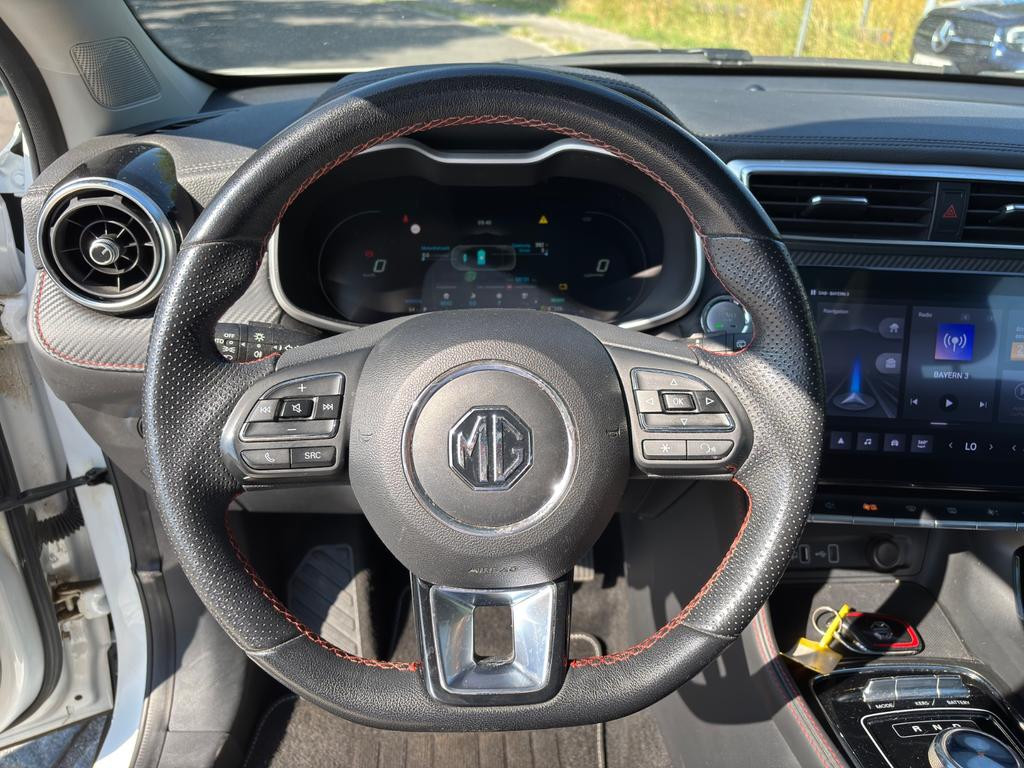 MG ZS