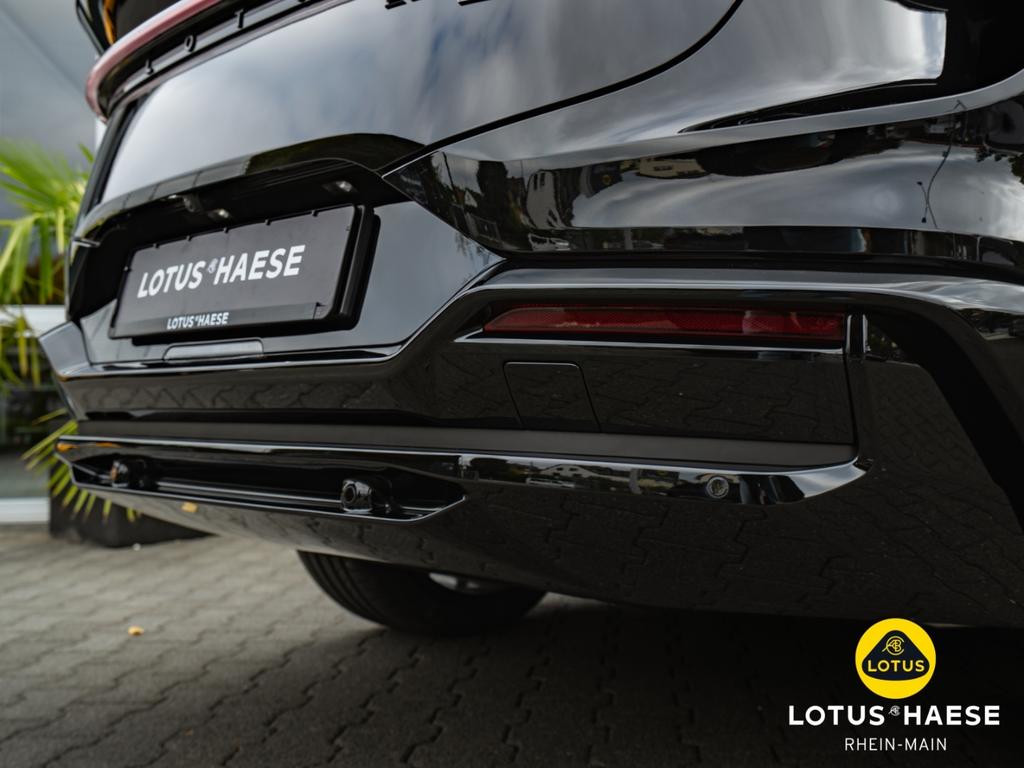 Lotus Eletre