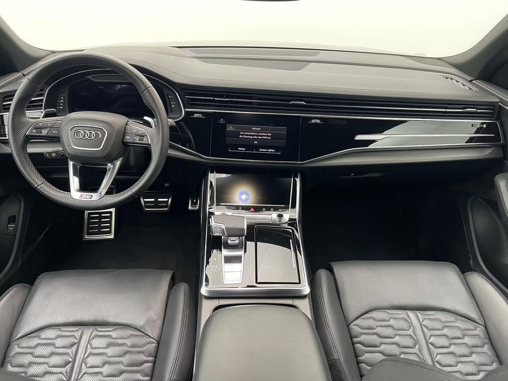 Audi RS Q8