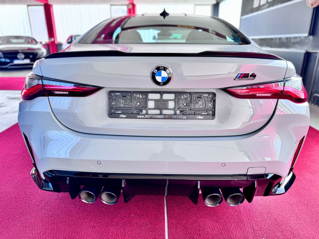 BMW M4