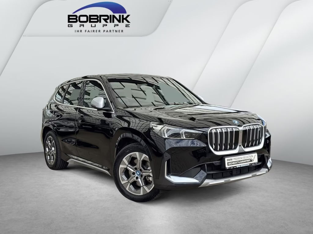 BMW iX1