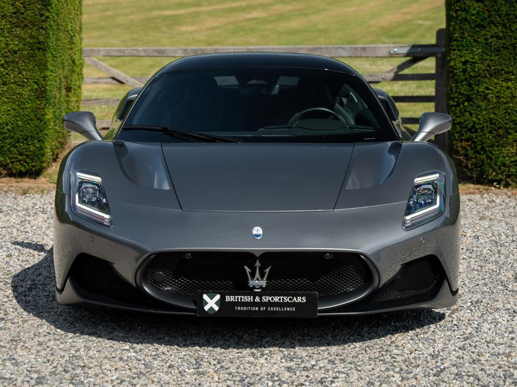 Maserati MC20