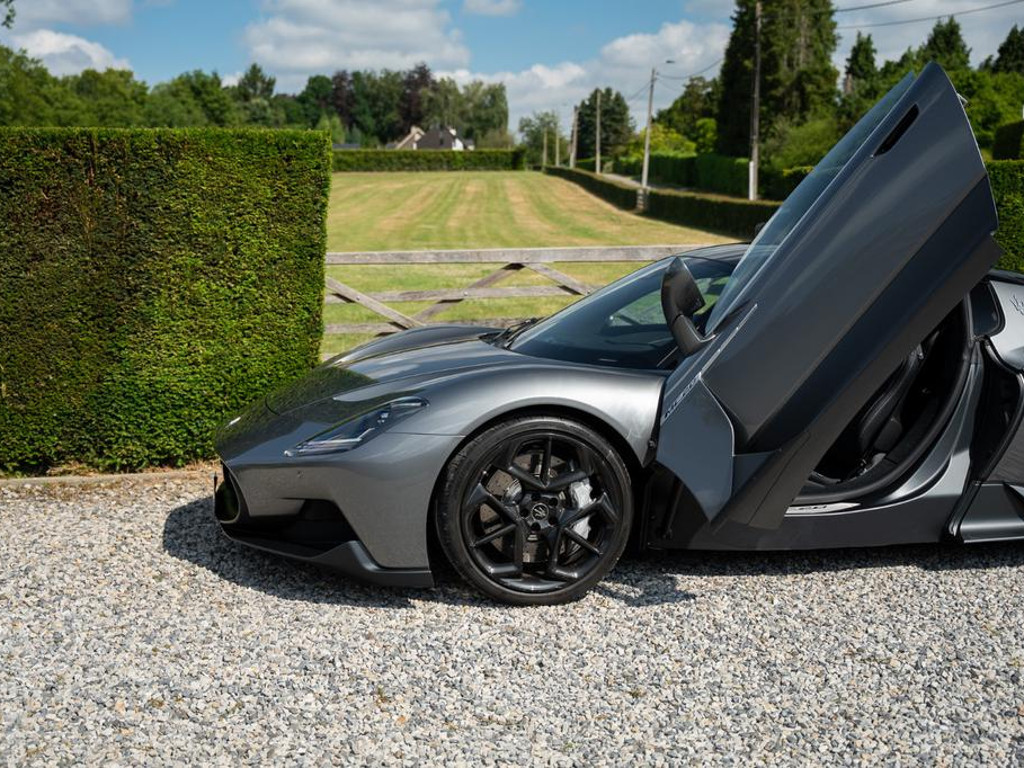 Maserati MC20