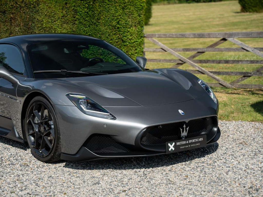 Maserati MC20