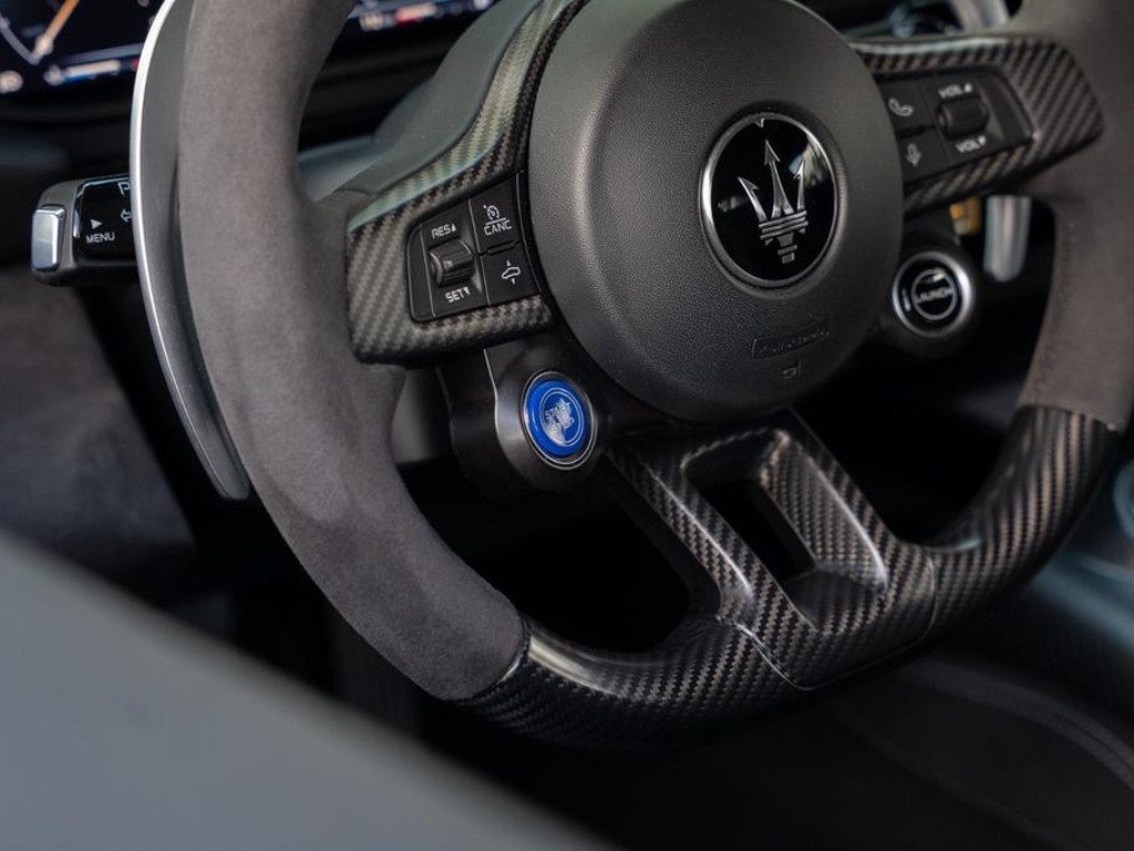 Maserati MC20