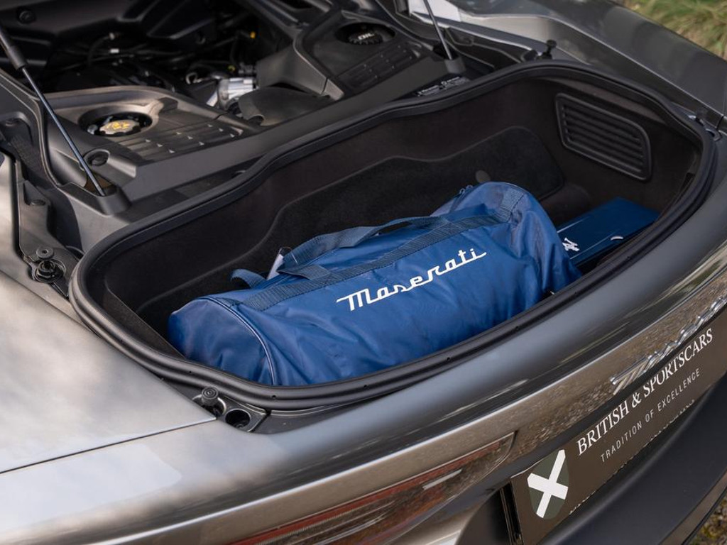 Maserati MC20