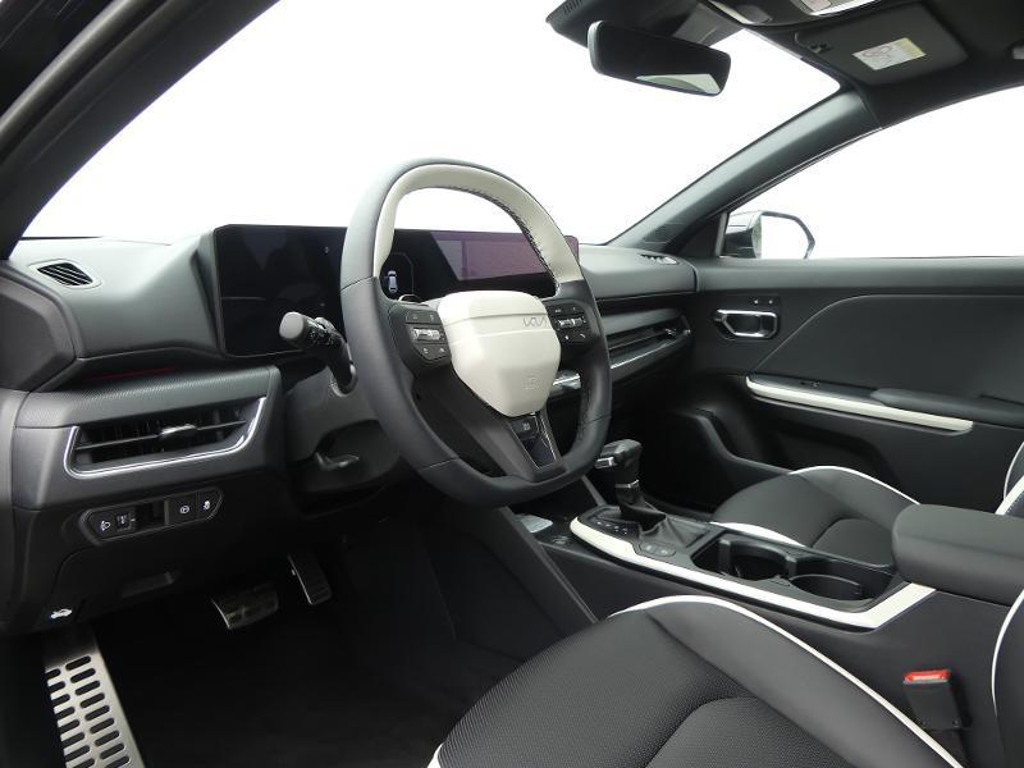 Kia K4