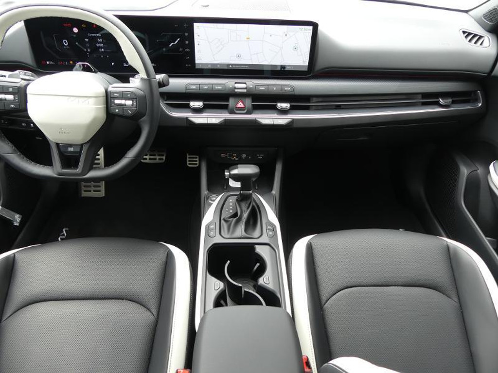 Kia K4