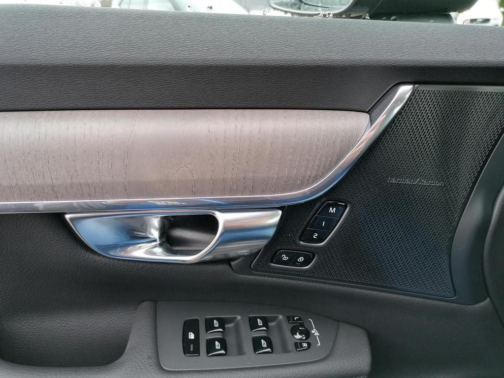 Volvo V90 Cross Country