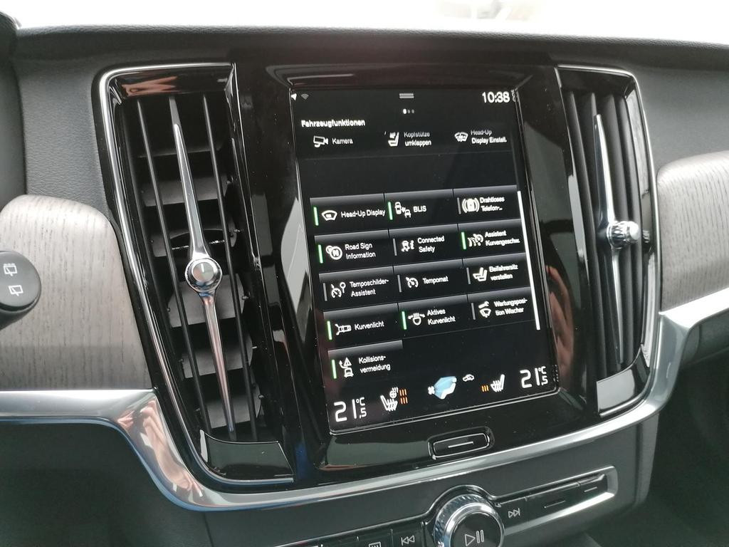 Volvo V90 Cross Country