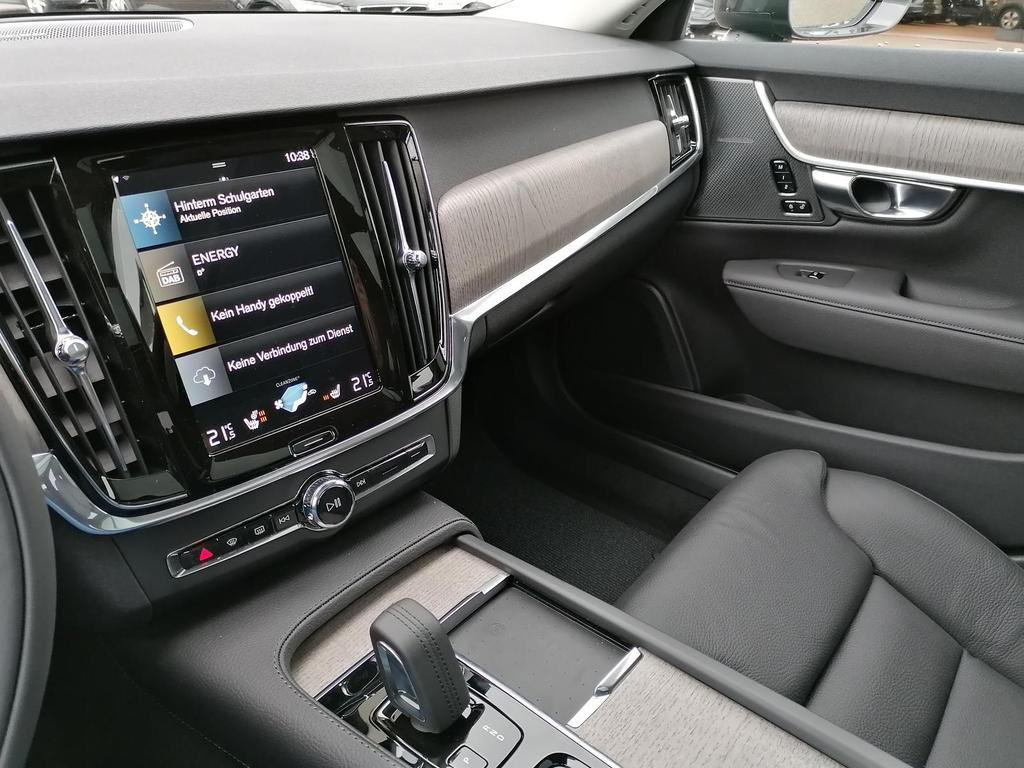 Volvo V90 Cross Country