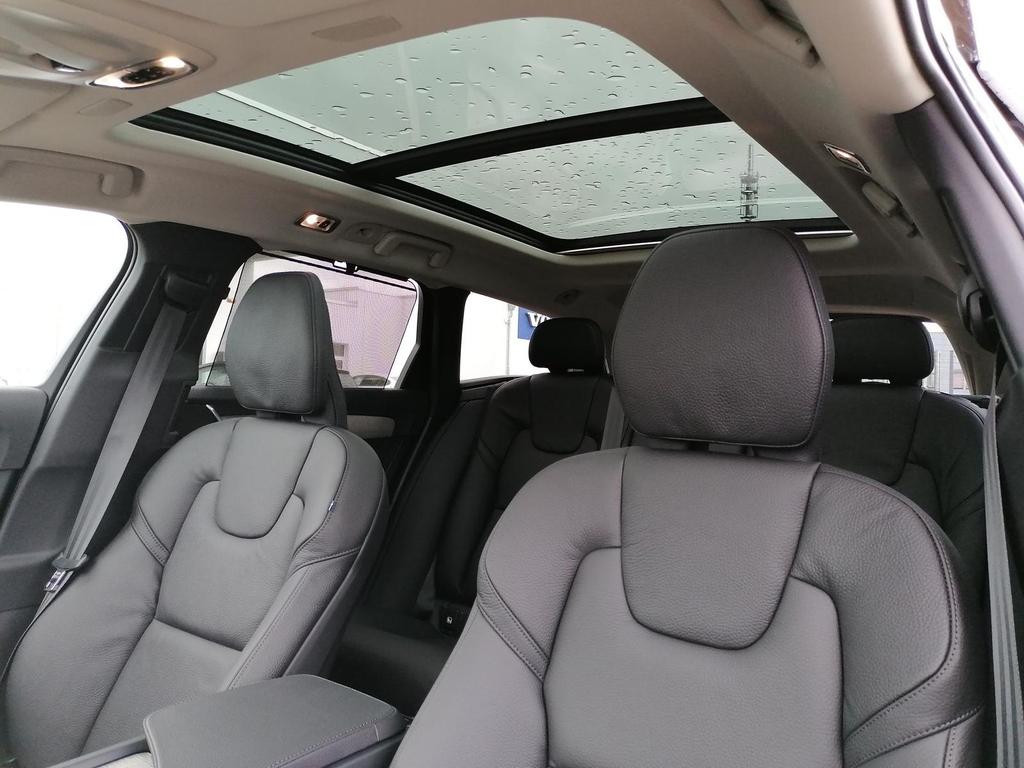 Volvo V90 Cross Country