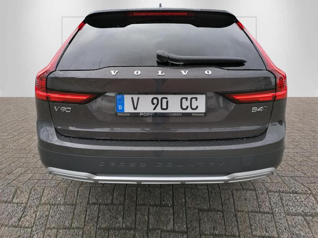 Volvo V90 Cross Country